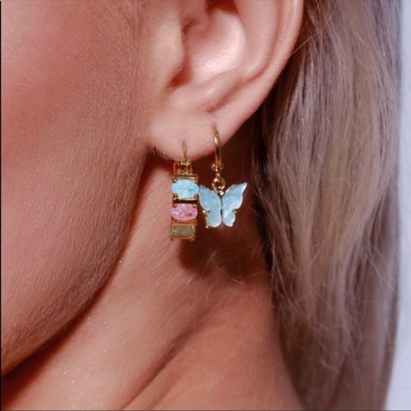 Sky Blue Butterfly Dangle Earring Set New - Picture 2 of 3